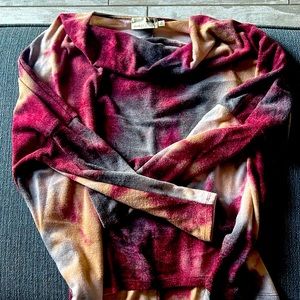 Cowlneck sweater size M